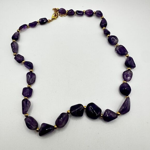Up to 20", Polished Amethyst chunks with gold tone accent beads, necklace! - Picture 3 of 12